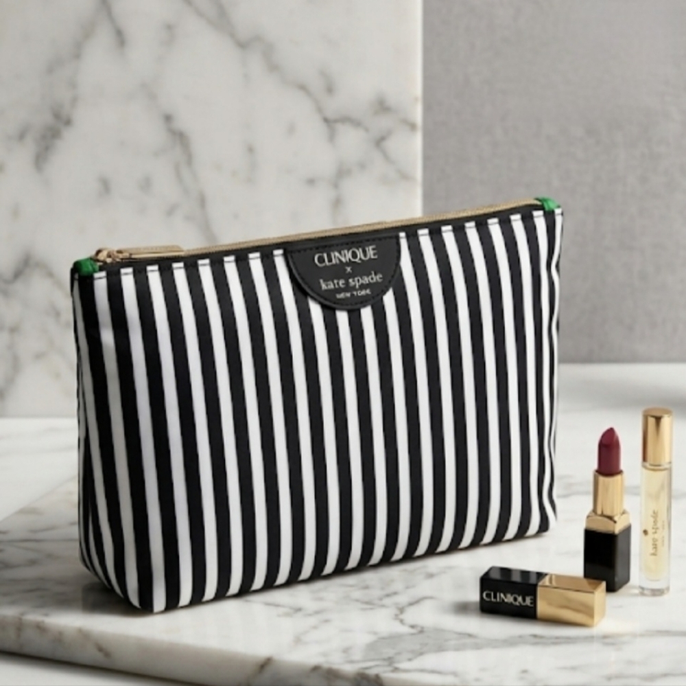 ✨️🖤Kate Spade Black and White Striped Cosmetic Case✨️Brand New